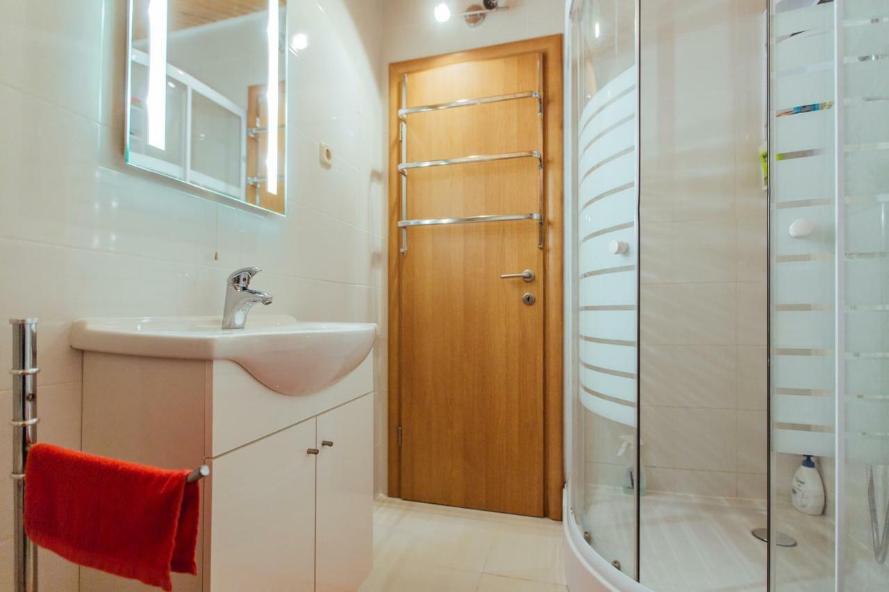 פודסטראנה Apartments Toni מראה חיצוני תמונה