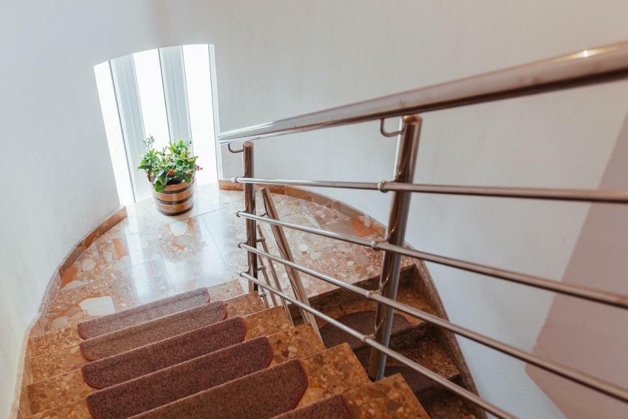 פודסטראנה Apartments Toni מראה חיצוני תמונה