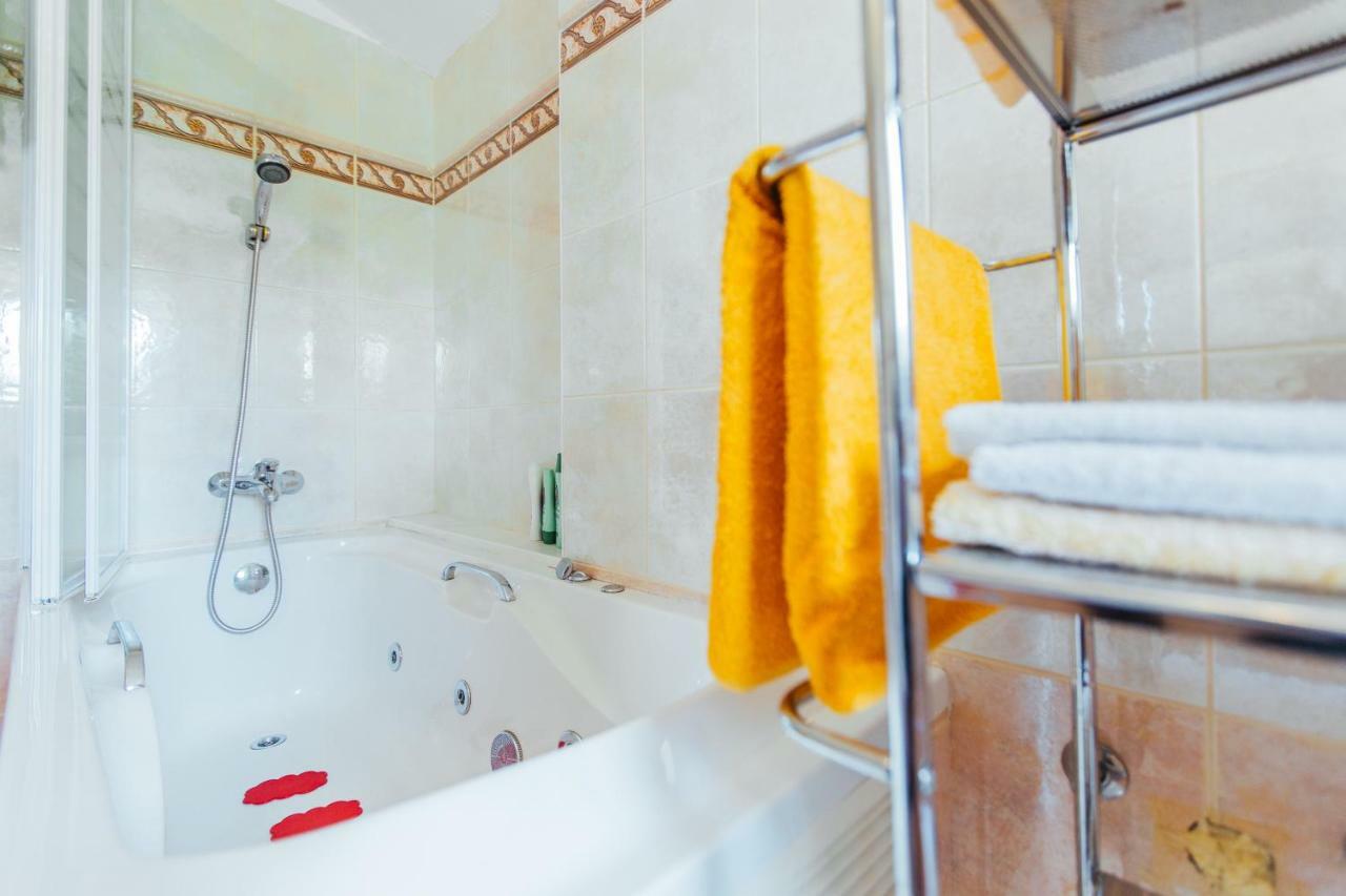 פודסטראנה Apartments Toni מראה חיצוני תמונה